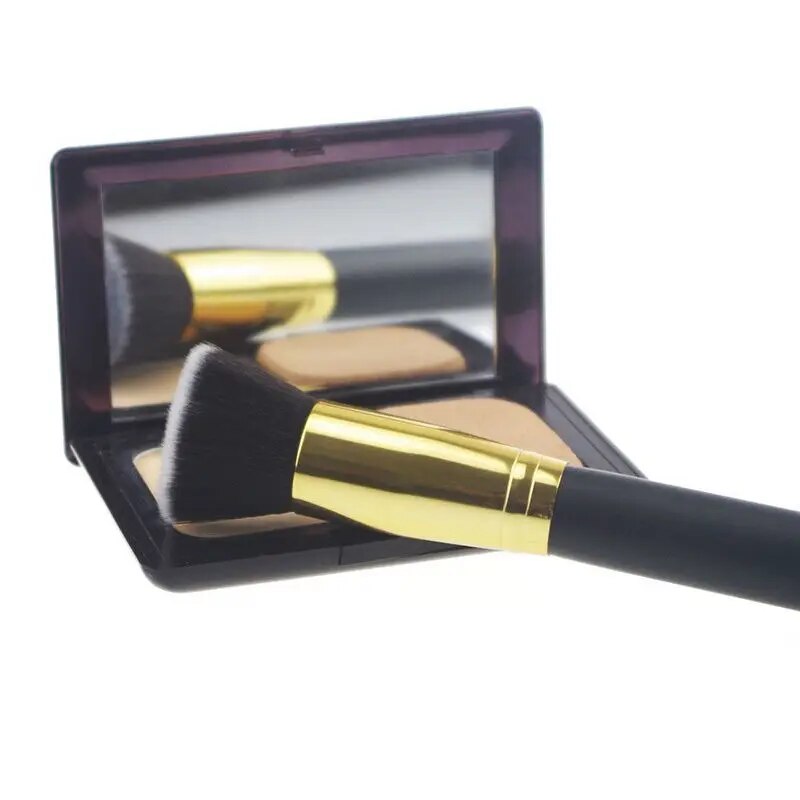 1 PC New Fashion Women Flat Kabuki Brushes Cosmetic Face Nose Powder Foundation Eye Shadow Makeup Tool